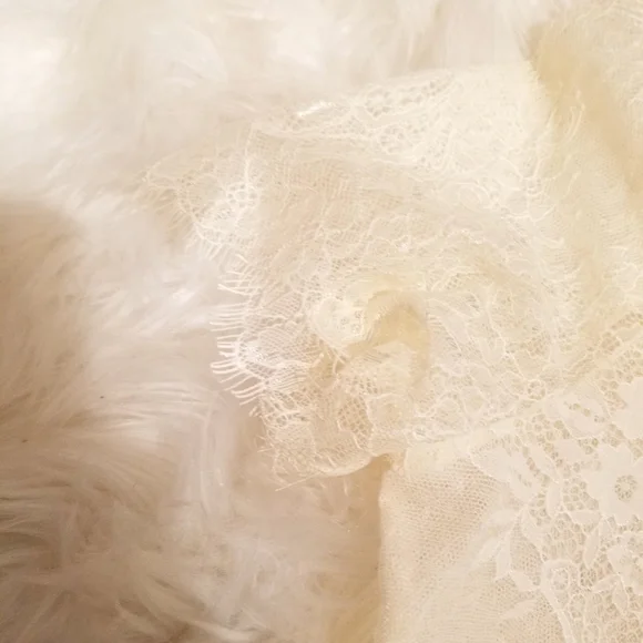 Express eyelash lace style T-Shirt top size small new with tags - Picture 2 of 5